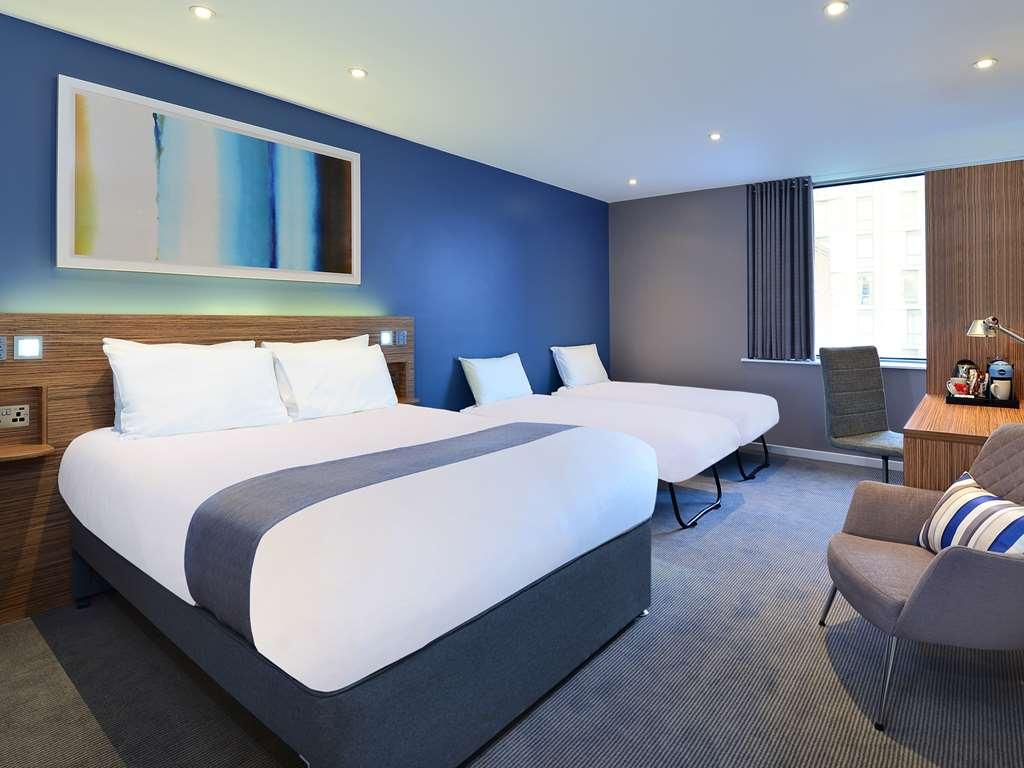 Travelodge London Ealing Room photo